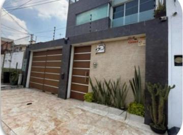 Casa de 5 habitaciones, Coyoacán · Casa en Venta Gran Oportunidad en Presidentes Ejidales