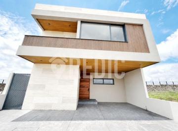 Casa de 3 habitaciones, Querétaro · Casa en Venta en Lomas del Campanario de 3 Hab.