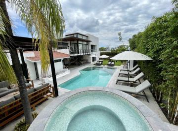dee9cddd69abcf693b5d3d1415a253eae94c65d29cd1d03502eb64f44428cbc1 · Residencia Tipo Hotel Boutique con Alberca y Jacuzzi | Lomas de Cocoyoc