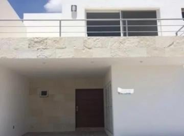 Casa de 3 habitaciones, Querétaro · Casa de 300 m² con 3 Habitaciones en Venta en Cumbres del Lago