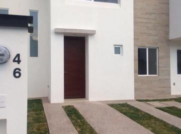 Casa en condominio · 3 Recámaras · 2 Estacionamientos · Casa en Condominio - Fraccionamiento Alcazar Residencial