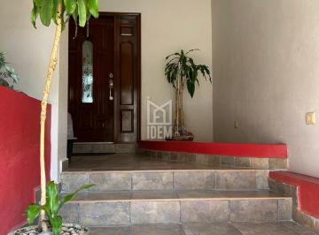 Casa · 276m² · 3 Recámaras · 2 Estacionamientos · 1202 - Casa en Venta en Colonia Colinas del Sur en Monterrey.