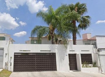 Casa de 4 habitaciones, Querétaro · Casa de 375 m² con 4 Recámaras en Venta en Juriquilla