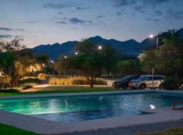 Terreno / Lote · 300m² · Terreno en Venta en Santiago