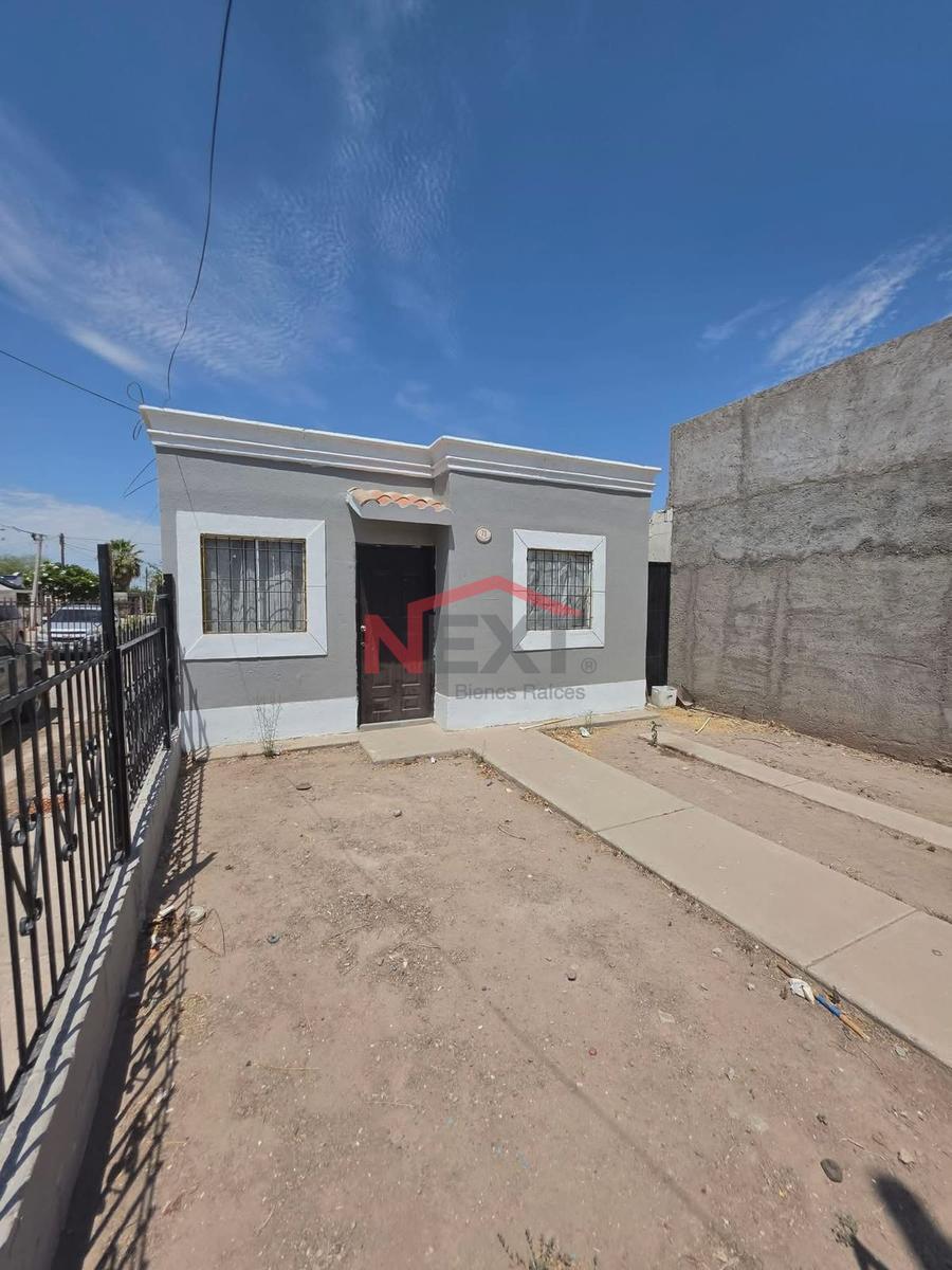 House for Sale in Real del Carmen