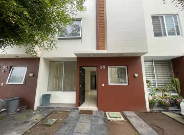 Casa de 3 habitaciones, San Pedro Tlaquepaque · Renta de Casa en Residencial Adamas