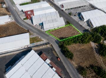 Terreno / Lote · 924m² · Terreno en Venta en Parque Industrial Las Vías