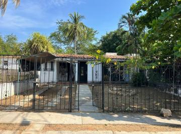 Casa · 3 Recámaras · 1 Estacionamiento · Casa en Venta en Fraccionamiento, Puerto Escondido, Oaxaca.