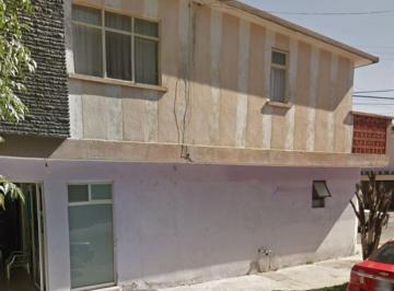 Casa de 3 habitaciones, San Luis Potosí · Casa Muy Amplia en San Luis Potosi, Cerca de Parques, Supermercados.