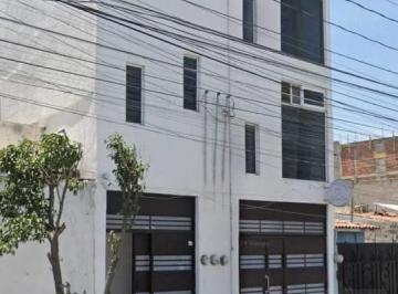 Local comercial · 81m² · Locales en Renta en Av Chabacano El Portico Corregidora (Zona Tejeda)