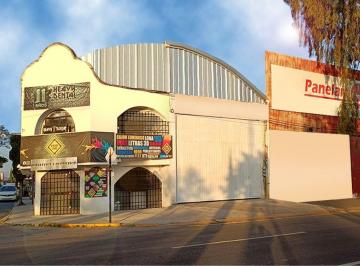 Bodega comercial de 3 habitaciones, Puebla · Bodega Comercial o Industrial de 550 m² en Blv. Forjadores Ideal Para Puntos de Venta C/estacionamie
