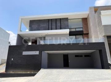 Casa · 458m² · 3 Recámaras · 3 Estacionamientos · Casa en Venta en Bosques de Las Misiones, Sector Reserva