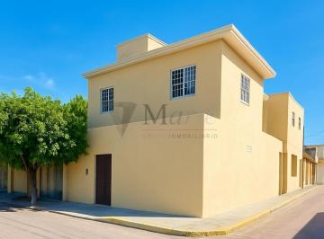 Casa · 260m² · 12 Recámaras · Propiedad Comercial en Venta, Queretaro, Queretaro