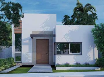 Casa · 94m² · 2 Recámaras · 1 Estacionamiento · Casa en Venta Zona Poniente