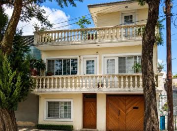 Casa de 6 habitaciones, Venustiano Carranza · Casa Muy Amplia Adjudicada Muy Cerca del Deportivo Moctezuma