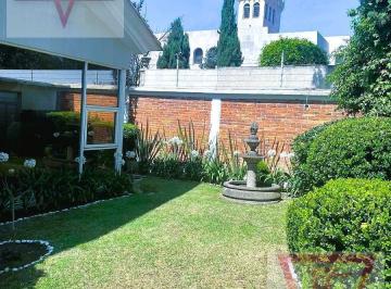 Casa · 618m² · 4 Recámaras · 4 Estacionamientos · Casa de Lujo en Venta en Bosques de Las Lomas | 618 m², 4 Recámaras, Jardín, Terraza y Salón!