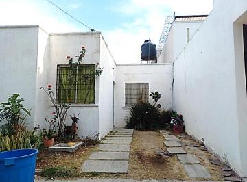 Casa de 2 habitaciones, Morelia · Casa de 90 m² con 2 Recámaras en Venta en La Nueva Aldea