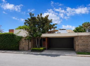1 · Casa en Venta en Fuentes del Valle, San Pedro Garza Garcia