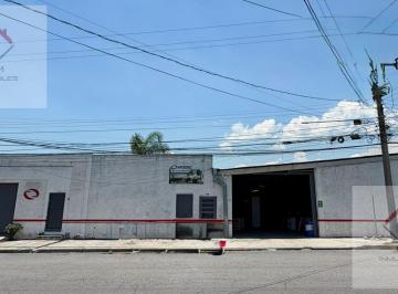 Casa · 1m² · 2 Estacionamientos · Bodega en Col. Morelos, Monterrey
