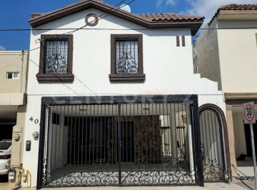 Casa · 163m² · 3 Recámaras · 2 Estacionamientos · Casa Amueblada y Equipada en Renta en Puerta del Norte, Escobedo