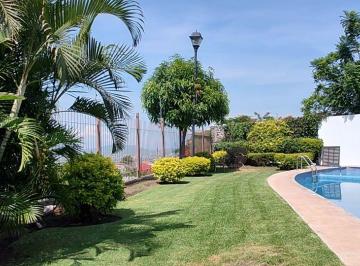 Casa en condominio de 3 habitaciones, Emiliano Zapata · Venta Casa en Condominio con Vigilancia Alberca Jardín y Palapa