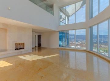6729d861e2681724f9658950e02d30e0ac059ce1b875abf9cf73a35d16fb0d4f · Lujoso PH en Villa Florence