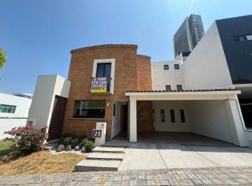 c280ebe9d78070bd02cf70dbed724fcdc3455c5873ee1a79f3e849450c291444 · Casa en Venta en Parque Terranova en Lomas de Angelópolis 4 Recámaras
