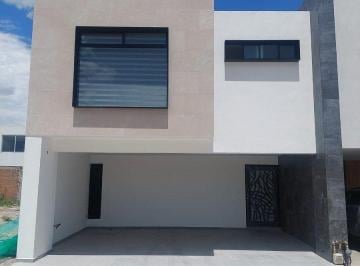 a94fda9c8feee148464c1f39372b6becdc79947d8572872519749b827bf814bf · Casa en Condominio en Venta en Ex - Rancho Colorado 3 Recámaras
