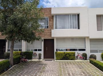 Casa · 180m² · 3 Recámaras · 2 Estacionamientos · Casa en Renta 3 Recamaras Calimaya, Edo Mex