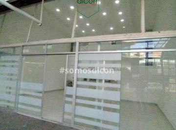 Local comercial · 110m² · 1 Estacionamiento · Local en Renta Plaza San Pedro