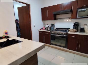 Casa · 190m² · 3 Recámaras · 2 Estacionamientos · Casa - Fraccionamiento Lomas del Sol