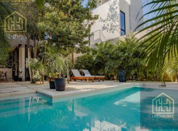 Casa · 300m² · 3 Recámaras · 2 Estacionamientos · Venta de Casa de 3 Recamras con Alberca Privada Ubicada en un Residencial en Tulum