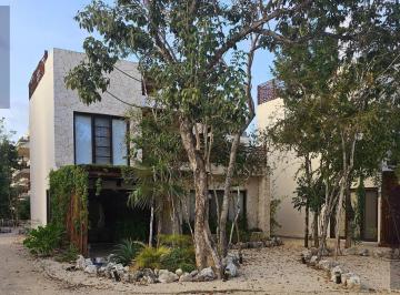 Villa · 288m² · 3 Recámaras · 2 Estacionamientos · Villa de 3 Habitaciones en Venta Ubicada en Tulum
