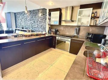 Departamento · 174m² · 3 Recámaras · 2 Estacionamientos · Departamento en Renta en Bosque Real – 174 m², Alberca, Gimnasio, Salón de Fiestas y Seguridad 24/7