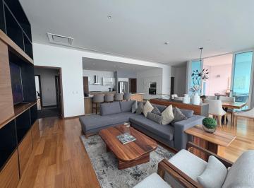 Departamento · 213m² · 3 Recámaras · 3 Estacionamientos · Pent House Amueblado en Renta Juriquilla