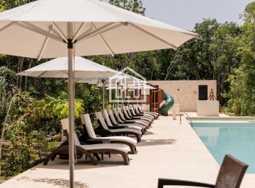 Casa · 135m² · 2 Recámaras · 2 Estacionamientos · Casa 2 Recamaras en Venta/ Tulum/ 10 Minutos del Mar/ Gym/ Alberca/ Cine/ Plusvalia.