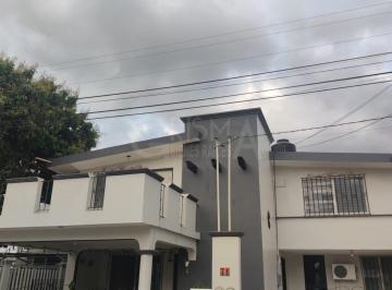 Casa · 266m² · 2 Recámaras · 1 Estacionamiento · Casa en Venta en Jardines de Tuxpan