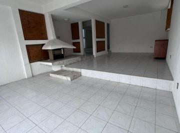 Casa de 5 habitaciones, Naucalpan de Juárez · Casa Venta Calle Cerrada Ciudad Satelite, Naucalpan.
