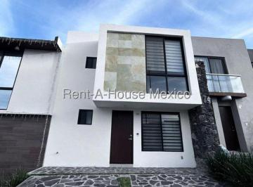 Casa de 3 habitaciones, El Marqués · Casa en Renta en Zibata con 3 Habitaciones y Amenidades