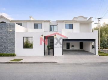 Foto principal · Casa en Venta en Col. Centenario