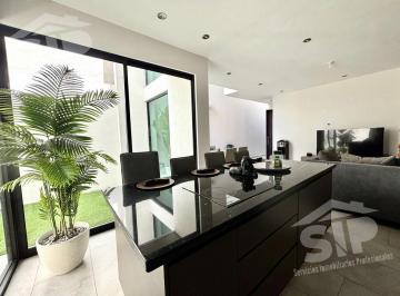 Casa · 215m² · 3 Recámaras · 2 Estacionamientos · Casa en Renta Amueblada en Residencial Las Villas Blvd Colosio