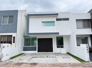 Casa de 4 habitaciones, Querétaro · Casa en Renta - El Refugio, Queretaro.