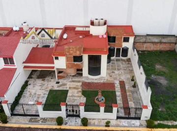 Casa de 3 habitaciones, Pachuca · Se Renta Muy Amplia Casa en Privada Residencial Arboledas de San Javier Pachuca Hgo