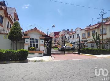Casa · 60m² · 3 Recámaras · 1 Estacionamiento · Casa en Renta Villas del Real 2 Secc Tecámac