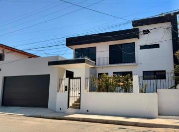 Casa · 378m² · 5 Recámaras · 2 Estacionamientos · Casa en Venta en Col. Roma - (4)
