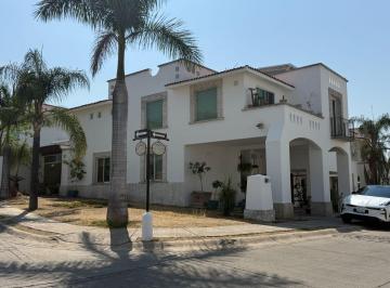 Casa de 3 habitaciones, León · Casa Modelo Grande en La Marina