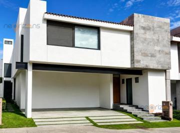 Casa · 510m² · 3 Recámaras · 2 Estacionamientos · Oportunidad Casa en Venta en Fracc. Villantigua Slp