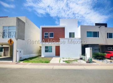 Casa de 3 habitaciones, Querétaro · Casa en Renta en El Refugio de 3 Recamaras y 145 m²