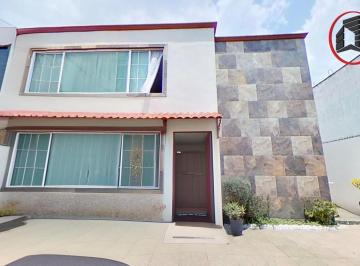 Casa · 170m² · 3 Recámaras · 3 Estacionamientos · Casa Boulevares, Naucalpan Venta