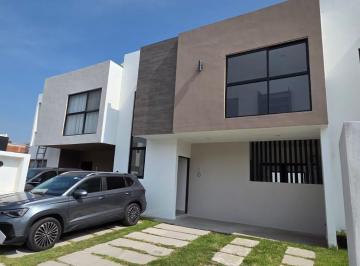 Casa · 167m² · 3 Recámaras · 2 Estacionamientos · Casa en Fraccionamiento Carlota Hacienda Vanegas